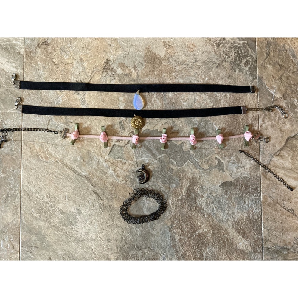Choker Bundle - Picture 2 of 2